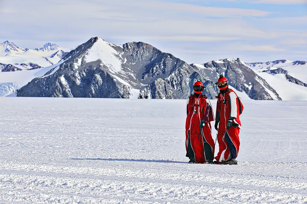 Antarctica_Wingsuit-32_новый размер.jpg Antarctica_Wingsuit-32_новый размер.jpg