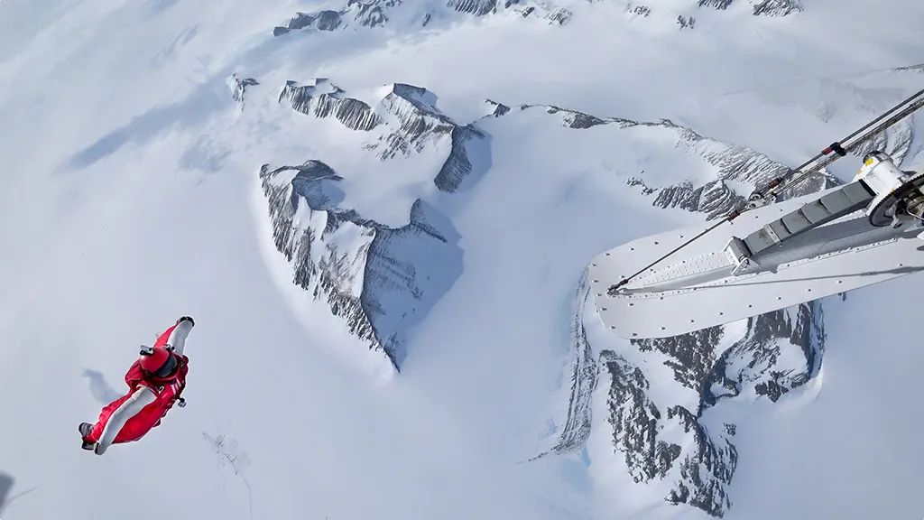 Antarctica_Wingsuit-3_новый размер.jpg Antarctica_Wingsuit-3_новый размер.jpg
